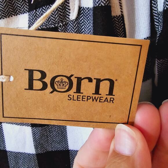 NWT Born Navy White Buffalo Check Button Up Sleeping Shirt Pajamas Size M Medium - Picture 11 of 11